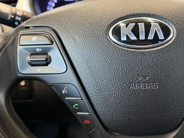 Kia Ceed II Рестайлинг с пробегом 2016 года, цена 990 000 рублей, 158143 км, хэтчбек, Автокод Объявления