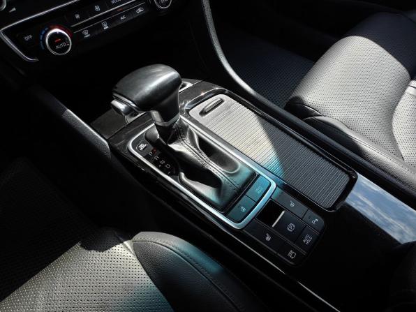 Kia Optima IV с пробегом 2018 года, цена 1 999 000 рублей, 133177 км, седан, Автокод Объявления