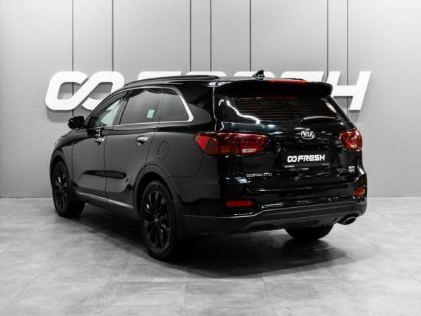 Kia Sorento III Prime Рестайлинг с пробегом 2017 года, цена 2 650 000 рублей, 91821 км, внедорожник, Автокод Объявления