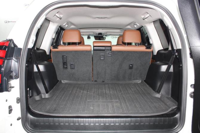 Toyota Land Cruiser Prado 150 Series Рестайлинг 3 с пробегом 2022 года, цена 6 400 000 рублей, 28667 км, внедорожник, Автокод Объявления