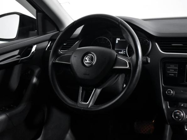 Skoda Octavia III (A7) с пробегом 2016 года, цена 929 000 рублей, 253348 км, лифтбек, Автокод Объявления