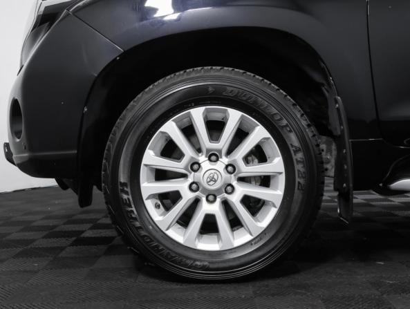 Toyota Land Cruiser Prado 150 Series Рестайлинг 1 с пробегом 2016 года, цена 3 600 000 рублей, 258209 км, внедорожник, Автокод Объявления