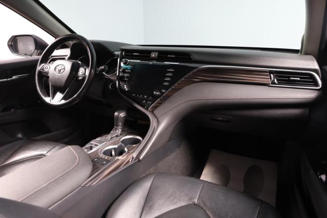 Toyota Camry VIII (XV70) с пробегом 2019 года, цена 2 699 000 рублей, 185231 км, седан, Автокод Объявления