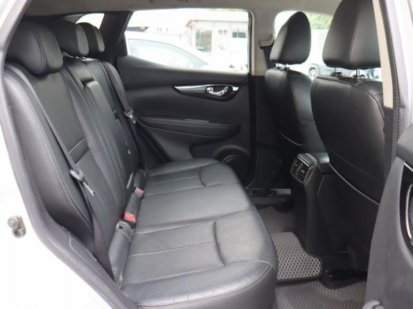 Nissan Qashqai II с пробегом 2017 года, цена 1 280 000 рублей, 185683 км, внедорожник, Автокод Объявления