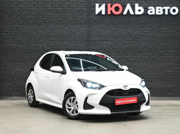 Toyota Yaris IV с пробегом 2021 года, цена 1 250 000 рублей, 94753 км, хэтчбек, Автокод Объявления