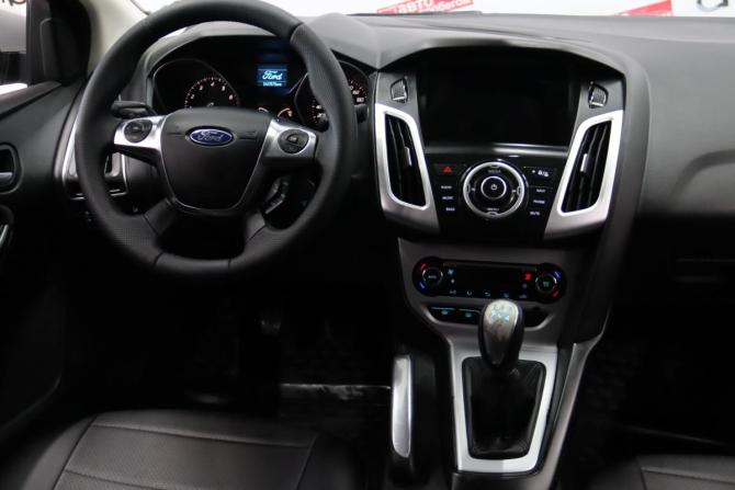Ford Focus III с пробегом 2012 года, цена 695 950 рублей, 141975 км, седан, Автокод Объявления