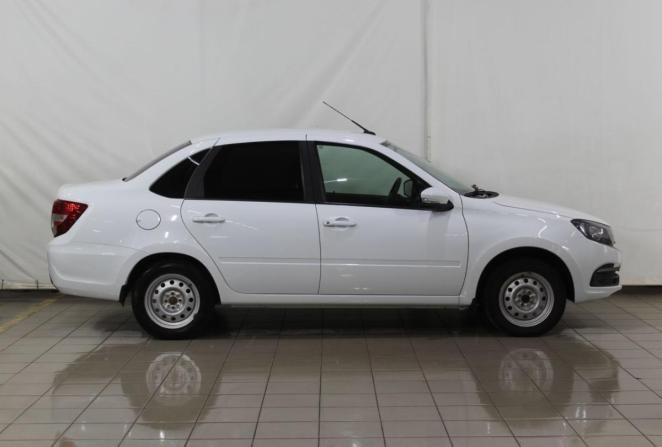 Lada (ВАЗ) Granta I Рестайлинг с пробегом 2022 года, цена 850 000 рублей, 68422 км, седан, Автокод Объявления