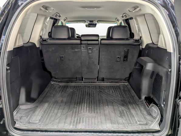 Toyota Land Cruiser Prado 150 Series Рестайлинг 2 с пробегом 2022 года, цена 7 300 000 рублей, 68165 км, внедорожник, Автокод Объявления