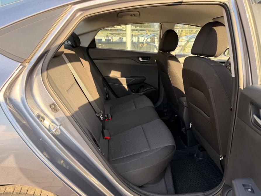 Hyundai Solaris II Москва  - изображение 17
