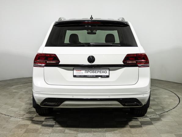 Volkswagen Teramont I с пробегом 2018 года, цена 2 499 700 рублей, 236003 км, внедорожник, Автокод Объявления