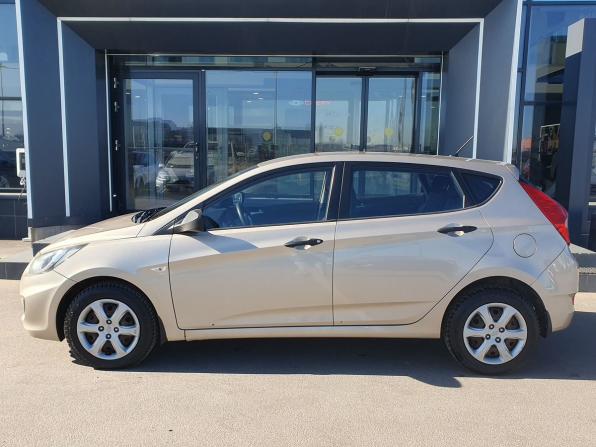 Hyundai Solaris I с пробегом 2011 года, цена 630 000 рублей, 115500 км, хэтчбек, Автокод Объявления