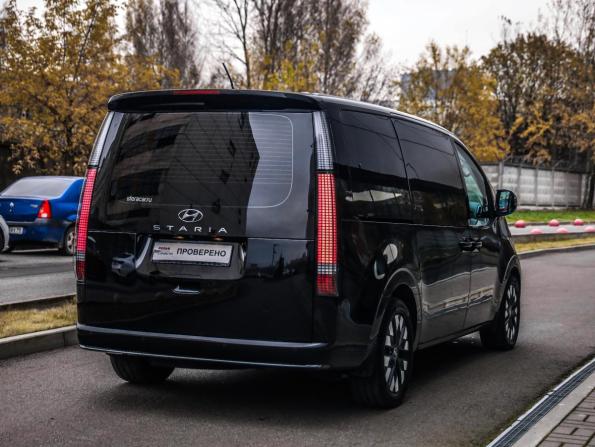 Hyundai Staria I с пробегом 2021 года, цена 3 889 000 рублей, 124898 км, минивэн, Автокод Объявления