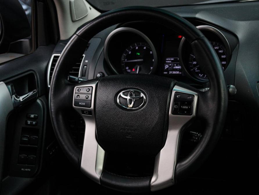 Toyota Land Cruiser Prado 150 Series Рестайлинг 1 Москва  - изображение 11