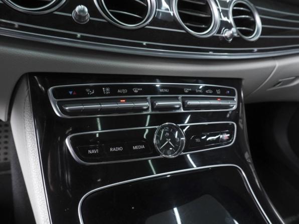 Mercedes-Benz E-Класс V (W213 S213 C238) с пробегом 2016 года, цена 3 249 000 рублей, 122601 км, седан, Автокод Объявления