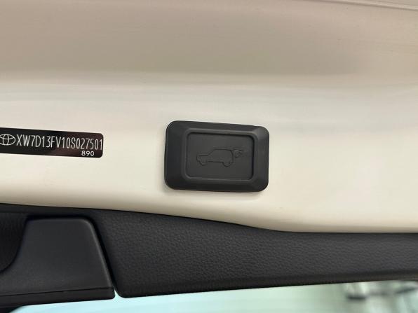 Toyota RAV4 V (XA50) с пробегом 2021 года, цена 4 199 000 рублей, 60854 км, внедорожник, Автокод Объявления
