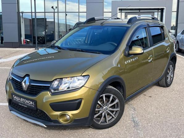 Renault Sandero II с пробегом 2015 года, цена 900 000 рублей, 153238 км, хэтчбек, Автокод Объявления