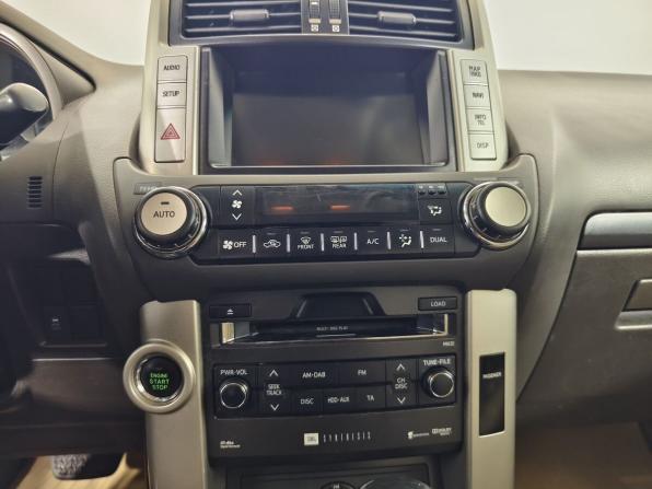 Toyota Land Cruiser Prado 150 Series с пробегом 2011 года, цена 2 345 000 рублей, 222564 км, внедорожник, Автокод Объявления