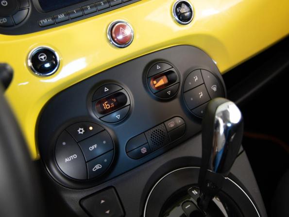 Fiat 500 II с пробегом 2012 года, цена 999 000 рублей, 57177 км, хэтчбек, Автокод Объявления