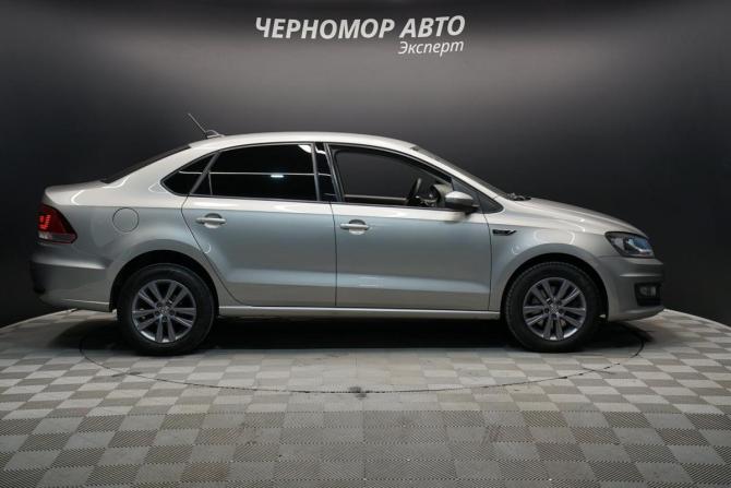 Volkswagen Polo V Рестайлинг с пробегом 2020 года, цена 1 565 000 рублей, 130700 км, седан, Автокод Объявления