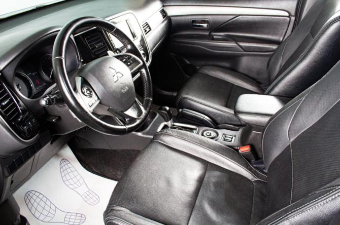 Mitsubishi Outlander III Рестайлинг с пробегом 2014 года, цена 1 849 000 рублей, 183000 км, внедорожник, Автокод Объявления