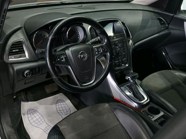 Opel Astra J с пробегом 2010 года, цена 550 000 рублей, 220000 км, универсал, Автокод Объявления