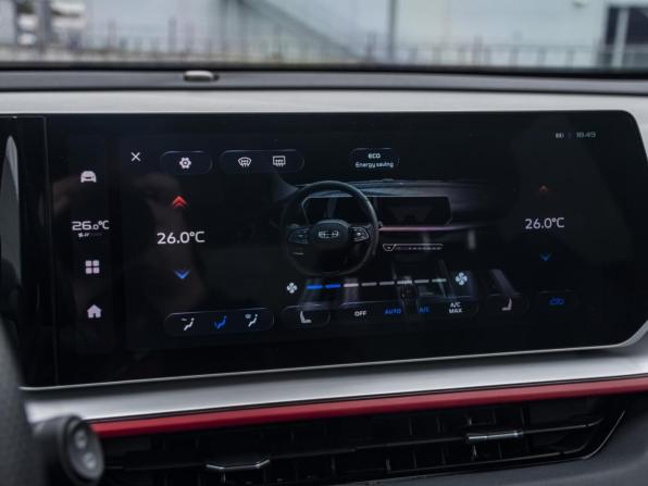 Geely Coolray I Рестайлинг с пробегом 2024 года, цена 2 399 000 рублей, 24000 км, внедорожник, Автокод Объявления