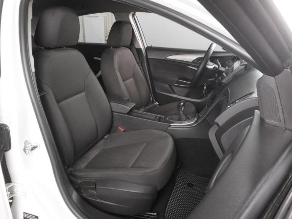 Opel Insignia I Рестайлинг с пробегом 2014 года, цена 1 089 000 рублей, 113778 км, седан, Автокод Объявления