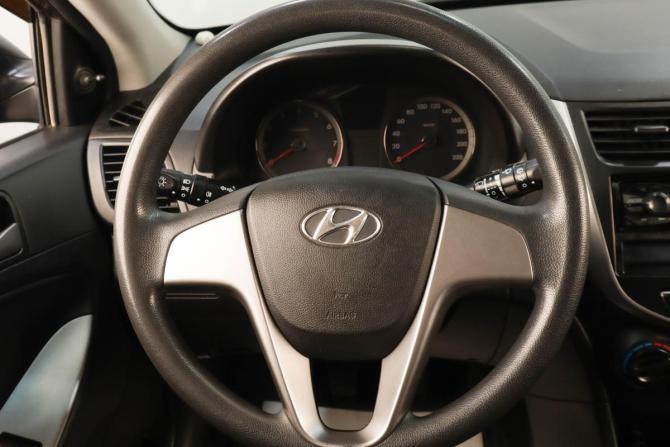 Hyundai Solaris I Рестайлинг с пробегом 2015 года, цена 859 000 рублей, 194000 км, хэтчбек, Автокод Объявления