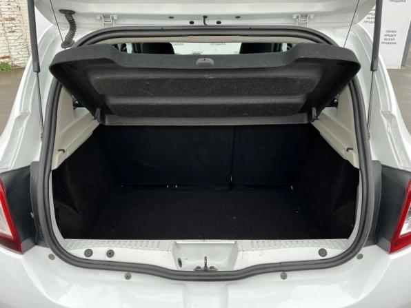 Renault Sandero II Рестайлинг с пробегом 2019 года, цена 718 000 рублей, 126535 км, хэтчбек, Автокод Объявления