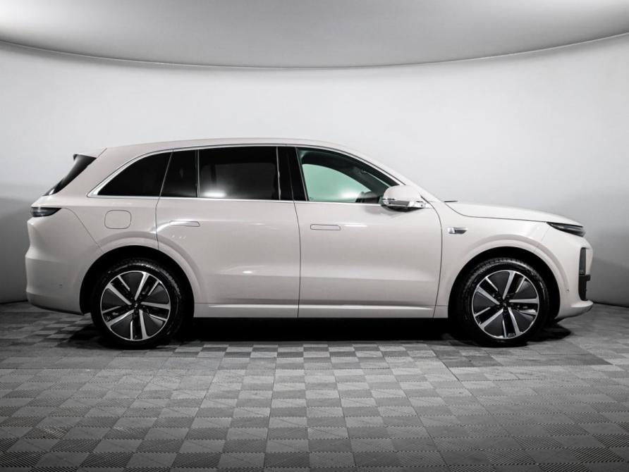 Li Auto (Lixiang) L6 Москва  - изображение 4