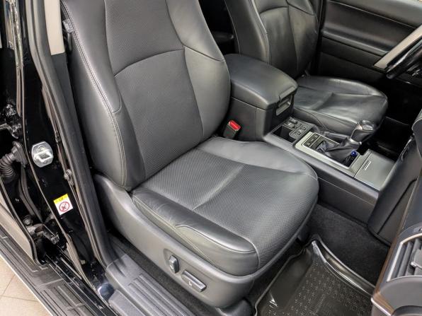 Toyota Land Cruiser Prado 150 Series Рестайлинг 2 с пробегом 2019 года, цена 4 800 000 рублей, 165000 км, внедорожник, Автокод Объявления