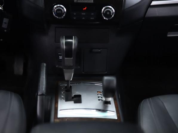 Mitsubishi Pajero IV Рестайлинг 2 с пробегом 2019 года, цена 3 730 000 рублей, 48254 км, внедорожник, Автокод Объявления