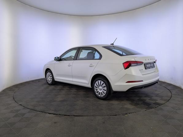 Skoda Rapid II с пробегом 2021 года, цена 1 050 000 рублей, 281341 км, лифтбек, Автокод Объявления