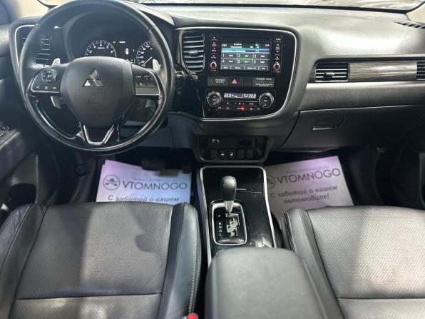 Mitsubishi Outlander III Рестайлинг 2 с пробегом 2017 года, цена 2 190 000 рублей, 97103 км, внедорожник, Автокод Объявления