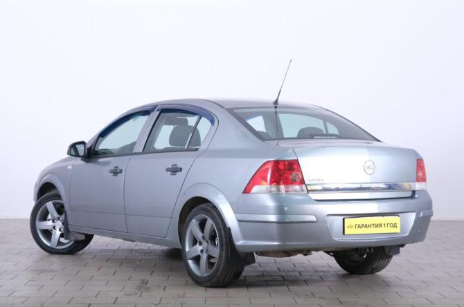 Opel Astra H Рестайлинг с пробегом 2013 года, цена 669 000 рублей, 195500 км, седан, Автокод Объявления