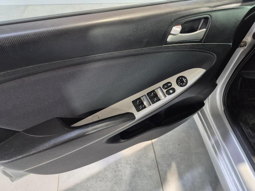Hyundai Solaris I Рестайлинг Воронеж  - изображение 18