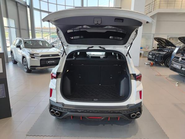 Geely Coolray I Рестайлинг с пробегом 2023 года, цена 2 130 000 рублей, 28505 км, внедорожник, Автокод Объявления