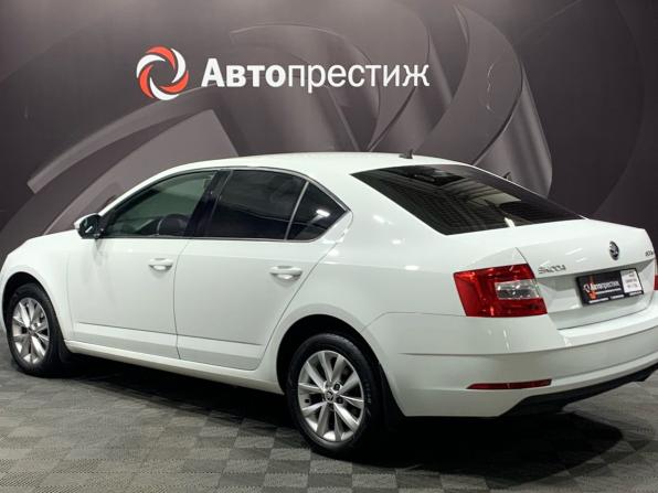 Skoda Octavia III (A7) Рестайлинг с пробегом 2017 года, цена 1 420 000 рублей, 148850 км, лифтбек, Автокод Объявления