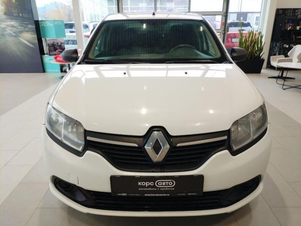 Renault Logan II с пробегом 2017 года, цена 664 000 рублей, 130000 км, седан, Автокод Объявления