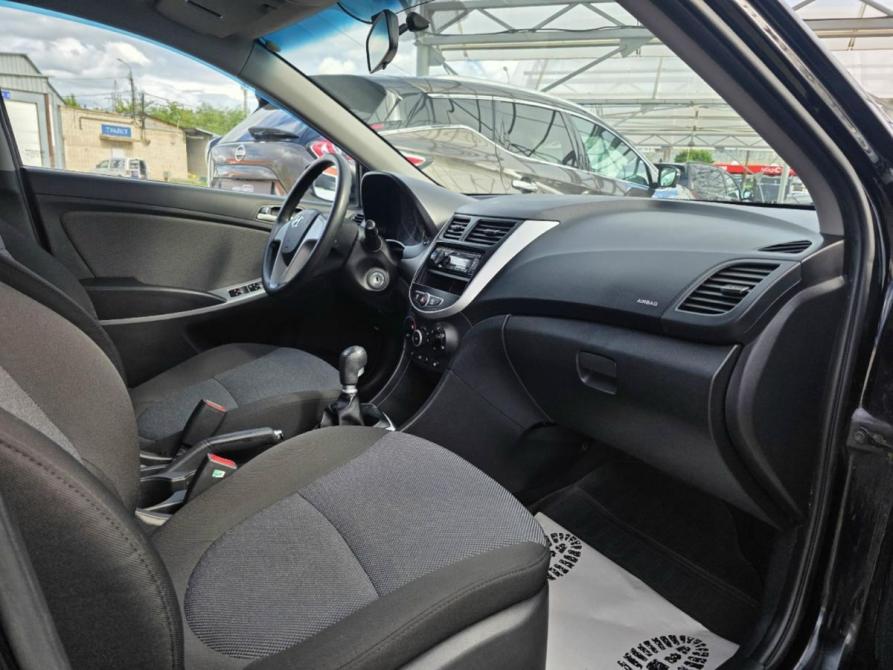 Hyundai Solaris I Тула  - изображение 8