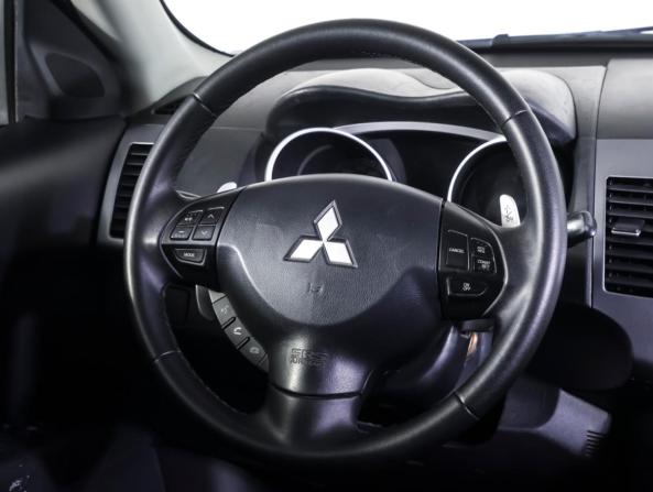Mitsubishi Outlander II с пробегом 2007 года, цена 850 000 рублей, 369906 км, внедорожник, Автокод Объявления