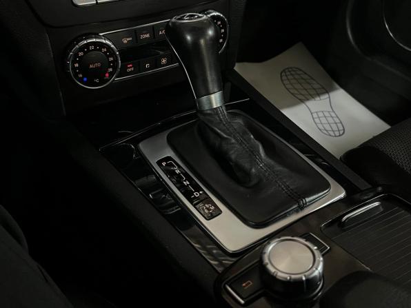 Mercedes-Benz C-Класс III (W204) Рестайлинг с пробегом 2012 года, цена 1 595 000 рублей, 167415 км, седан, Автокод Объявления