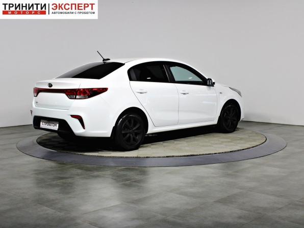Kia Rio IV с пробегом 2017 года, цена 1 297 000 рублей, 77446 км, седан, Автокод Объявления