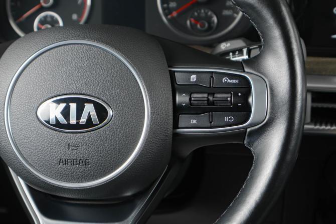 Kia K5 III с пробегом 2020 года, цена 2 559 000 рублей, 44500 км, седан, Автокод Объявления
