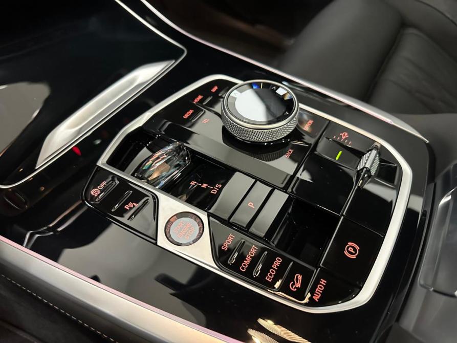 BMW X7 I (G07) Рестайлинг Новосибирск  - изображение 17