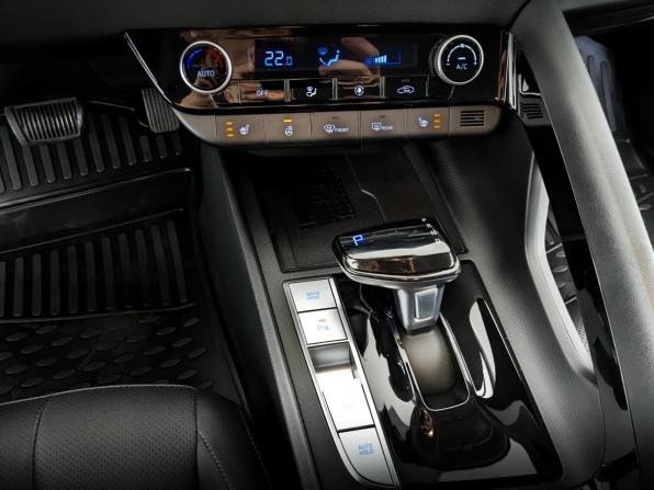Hyundai Elantra VII (CN7) Рестайлинг с пробегом 2025 года, цена 2 470 000 рублей, 12920 км, седан, Автокод Объявления