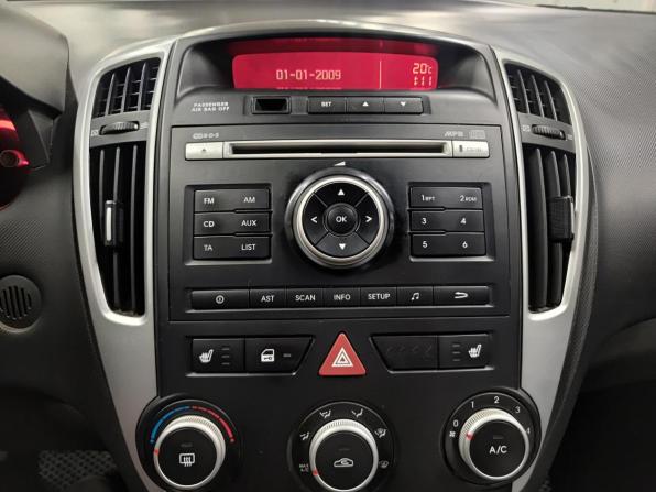 Kia Ceed I Рестайлинг с пробегом 2011 года, цена 580 000 рублей, 385751 км, хэтчбек, Автокод Объявления