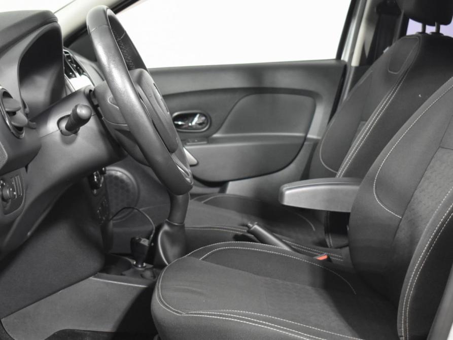 Renault Logan II Санкт-Петербург  - изображение 11