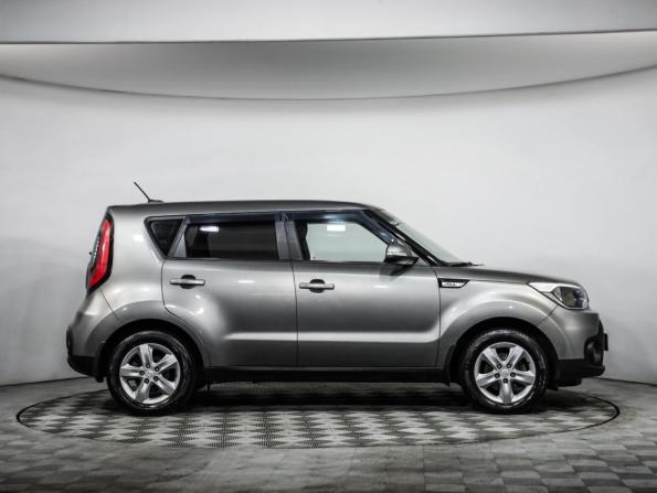 Kia Soul II Рестайлинг с пробегом 2017 года, цена 1 599 000 рублей, 62906 км, хэтчбек, Автокод Объявления