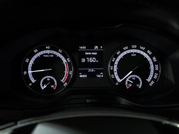 Skoda Karoq I с пробегом 2020 года, цена 2 170 000 рублей, 48458 км, внедорожник, Автокод Объявления